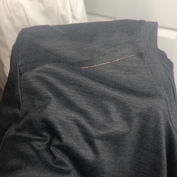 The North Face Flash Dry Dark Gray Black T Shirt M - Picture 6 of 7